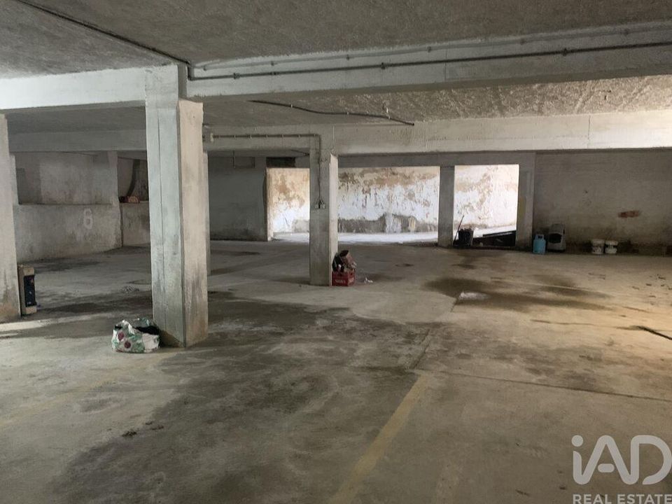 Garage i Alijo, Vila Real - foto 1
