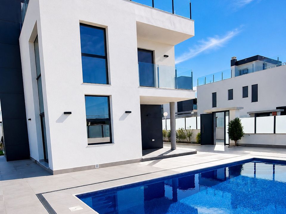 Byhus i Los Balcones, Alicante - foto 1