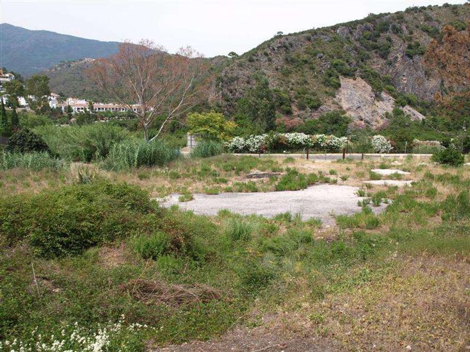Helårsgrund i Benahavis, Malaga - foto 3