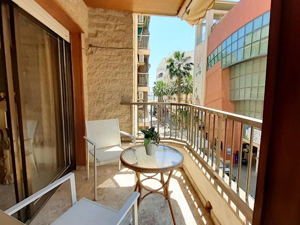 Lejlighed i Torrevieja, Alicante - foto 1