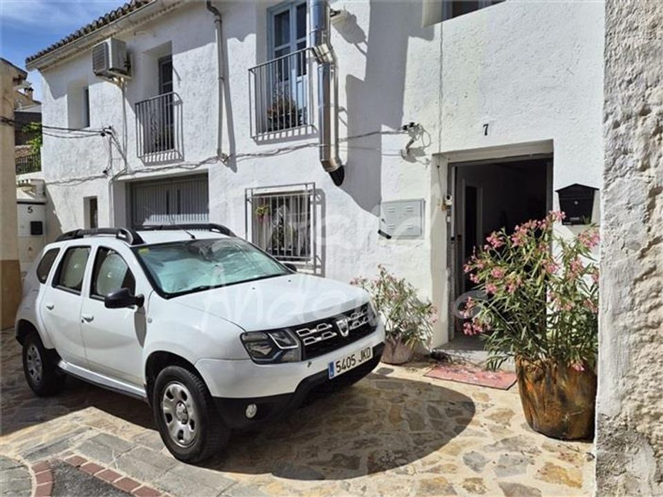 Casa de pueblo en Tozar, Granada - foto 1