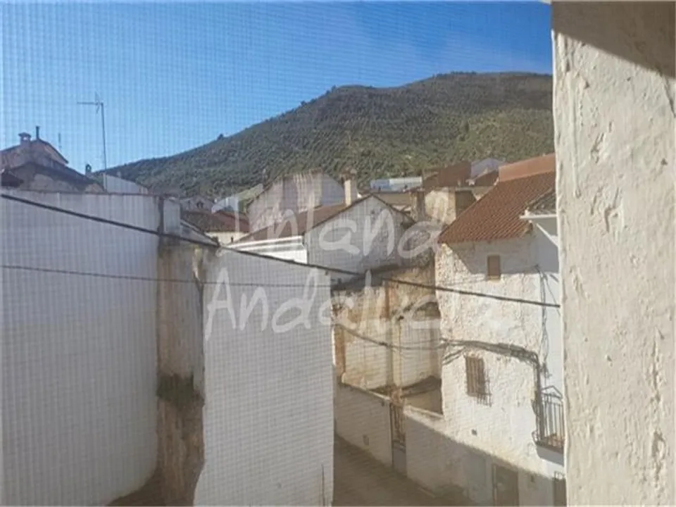 Casa de cidade em Castillo De Locubin, Jaen - foto 1