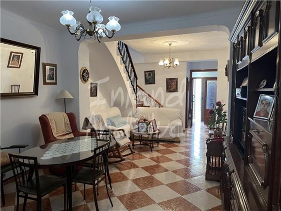 Dorpshuis in Baena, Cordoba - foto 1