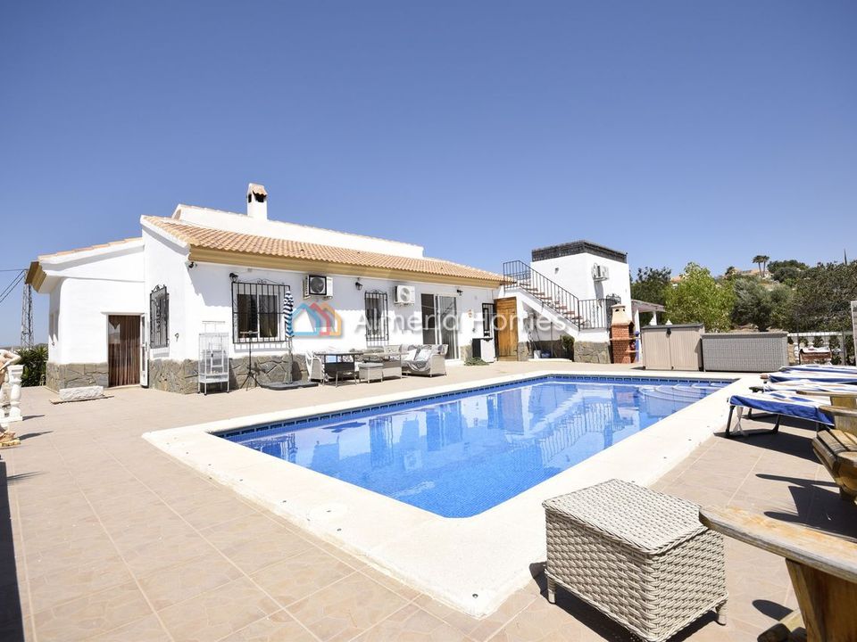 Villa en Partaloa, Almeria - foto 1
