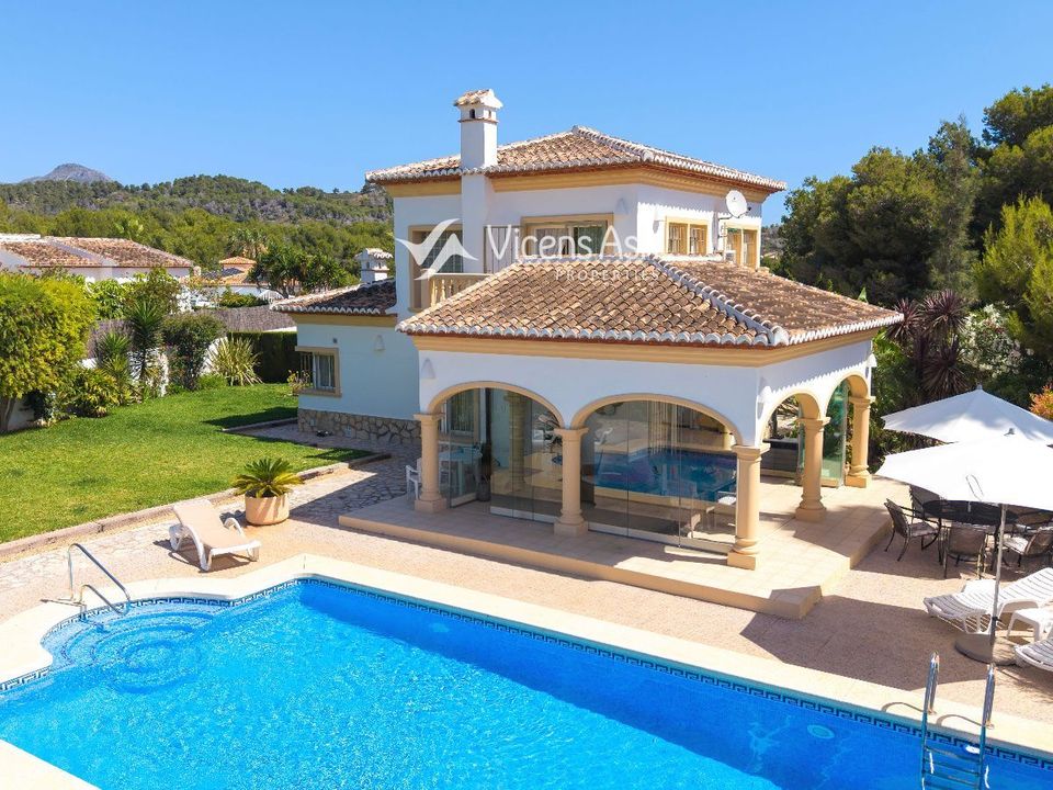 Villa en Javea, Alicante - foto 1