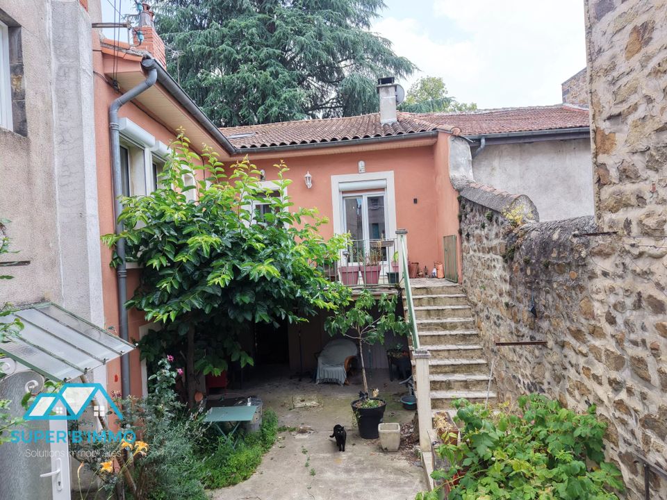 Byhus i Brioude, Haute-Loire - foto 1
