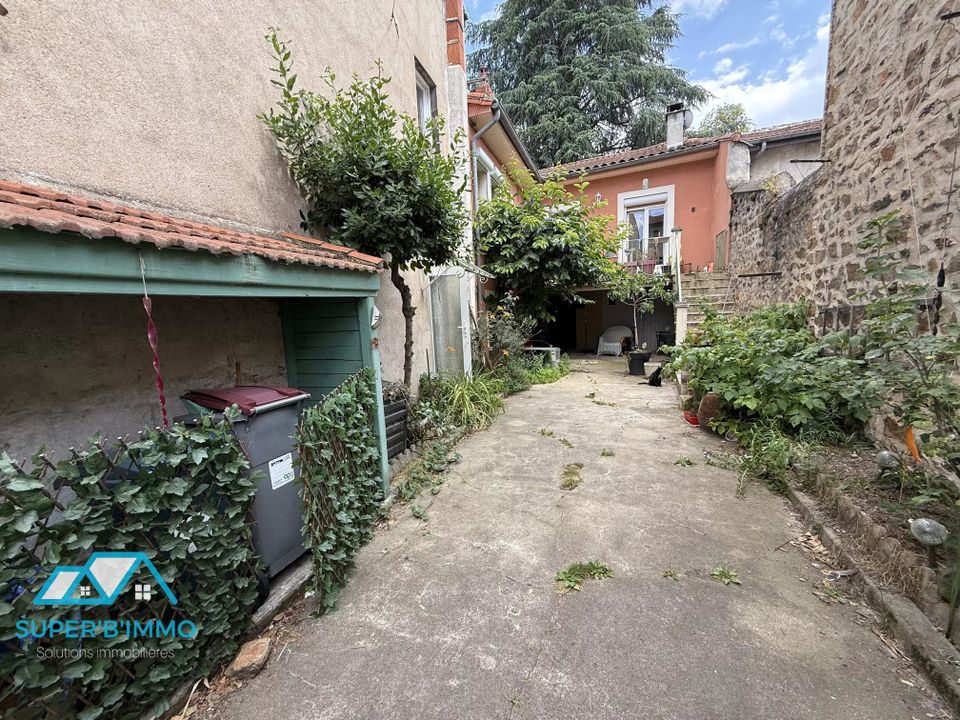 Byhus i Brioude, Haute-Loire - foto 4