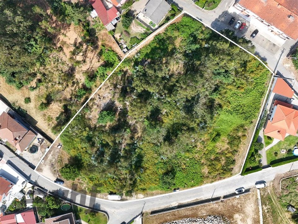 Helårsgrund i Penafiel, Porto - foto 1