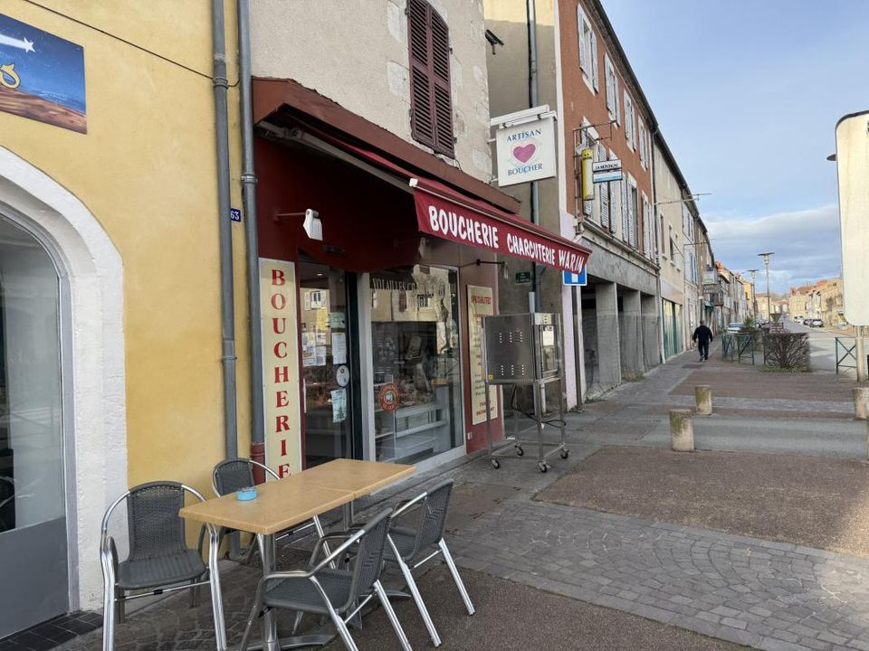 L'establiment comercial a Aigueperse, Puy-de-Dome - foto 3