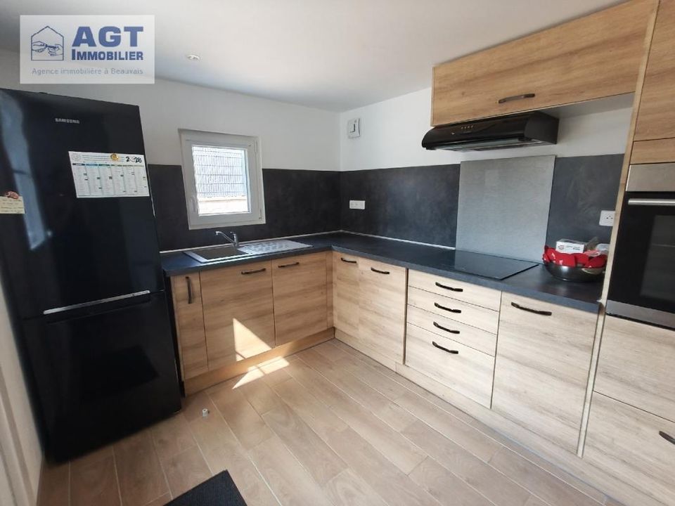 Apartment in Beauvais, Oise - photo 1