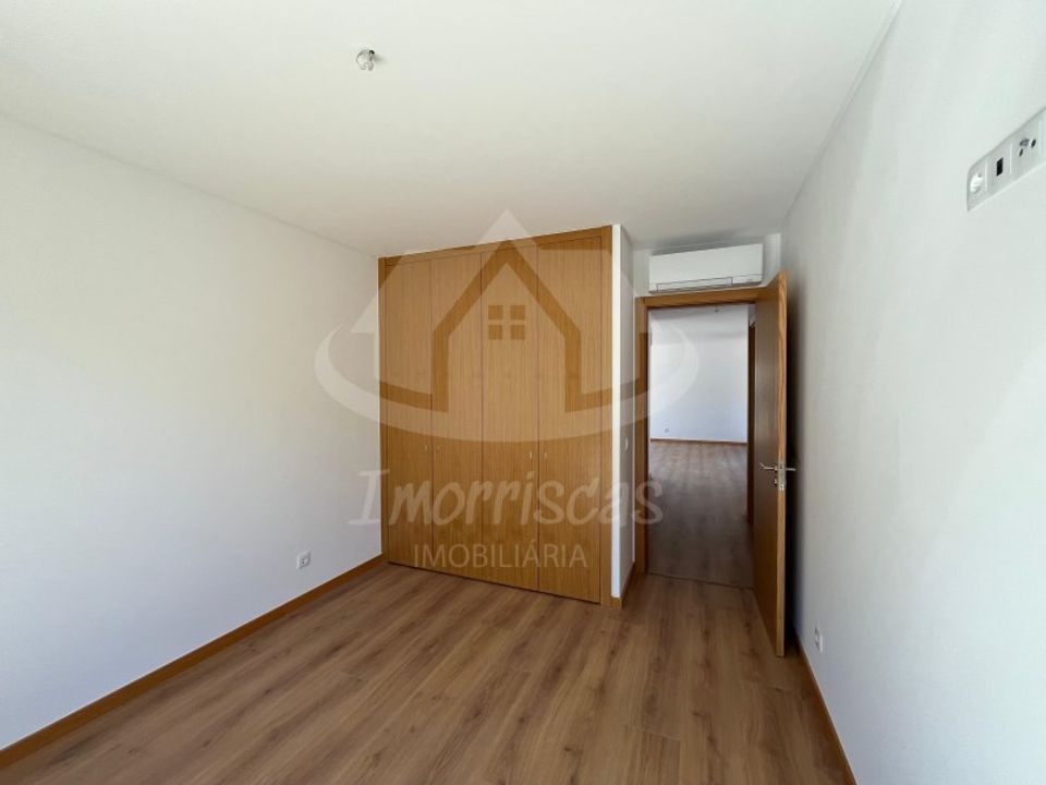 Apartment in Odivelas, Lisbon - photo 5