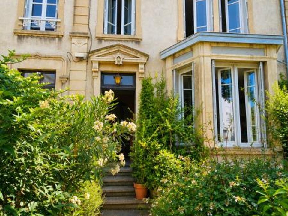 Villa en Vienne, Isere - foto 1