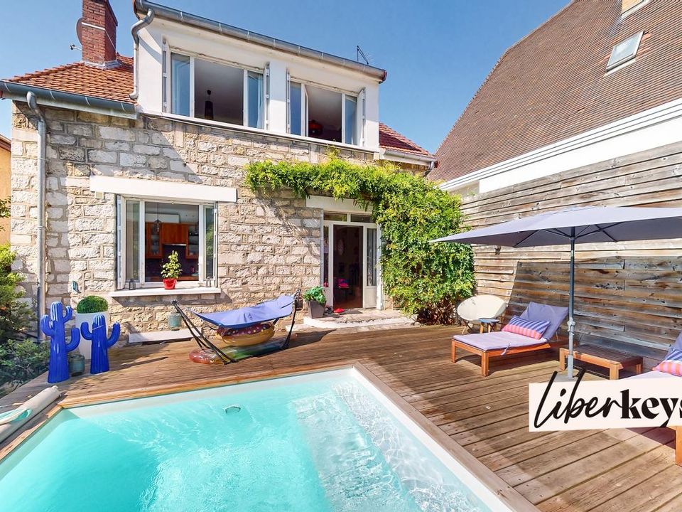 Villa i Gagny, Seine-Saint-Denis - foto 1