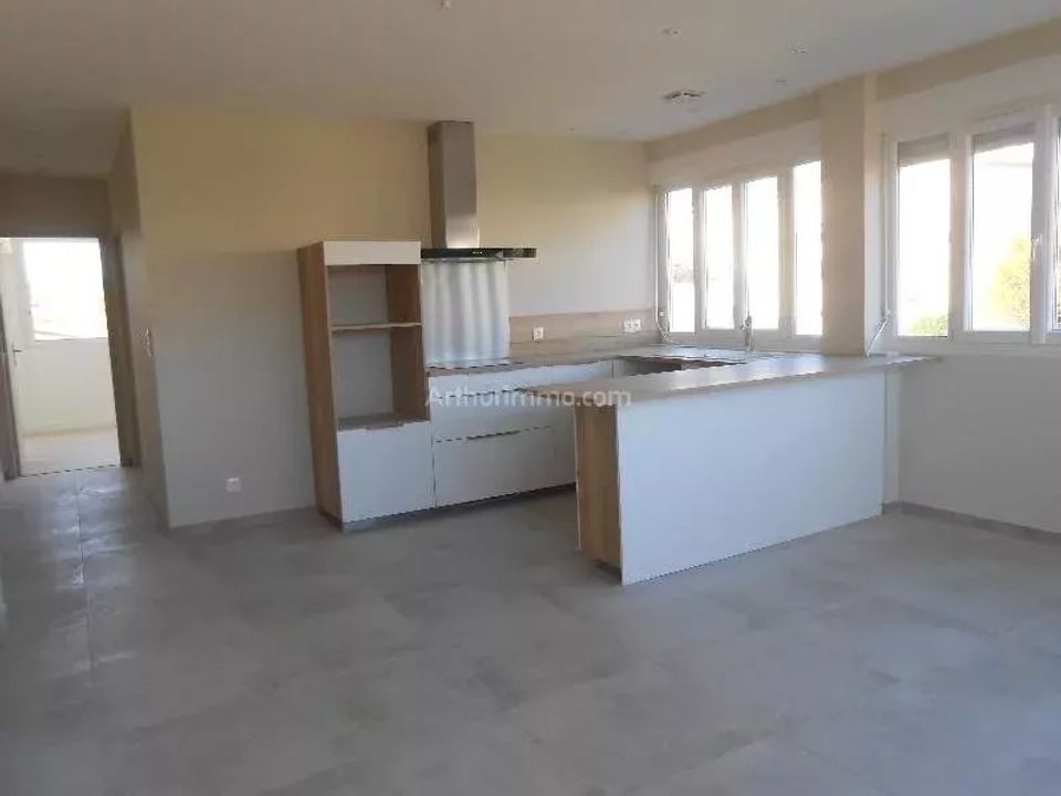 Apartment in Martigues, Bouches-du-Rhone - photo 1