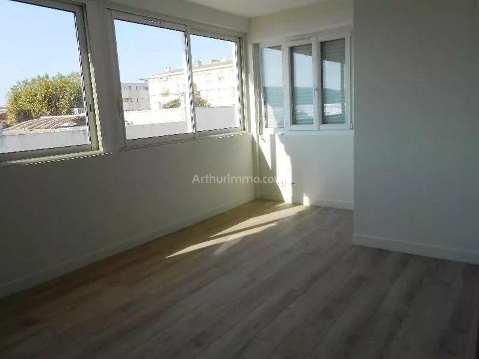 Apartment in Martigues, Bouches-du-Rhone - photo 2