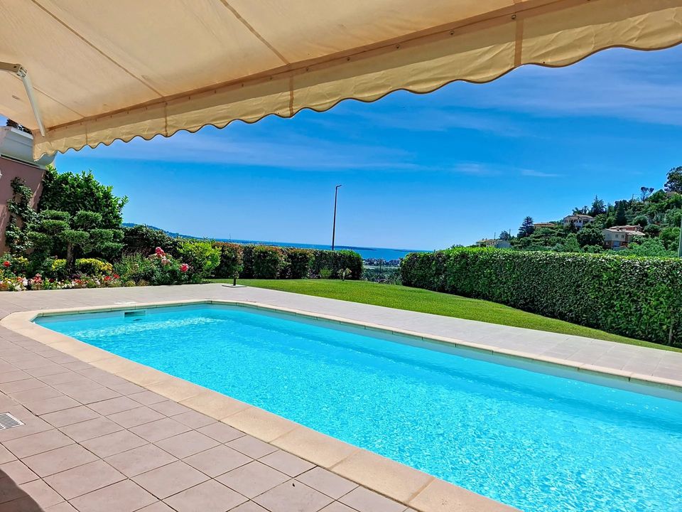 Lejlighed i Mandelieu-la-Napoule, Alpes-Maritimes - foto 1
