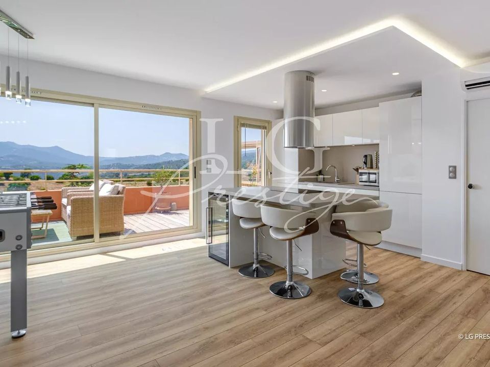 Lejlighed i Mandelieu-la-Napoule, Alpes-Maritimes - foto 4