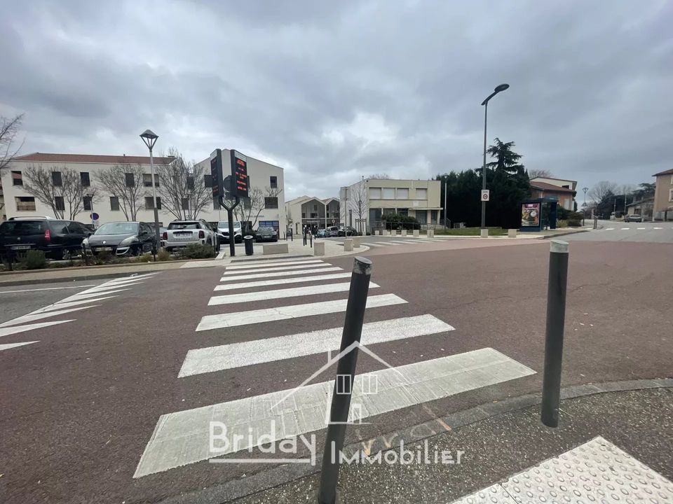 Local commercial - Saint-Symphorien-d'Ozon, Rhone - photo 1