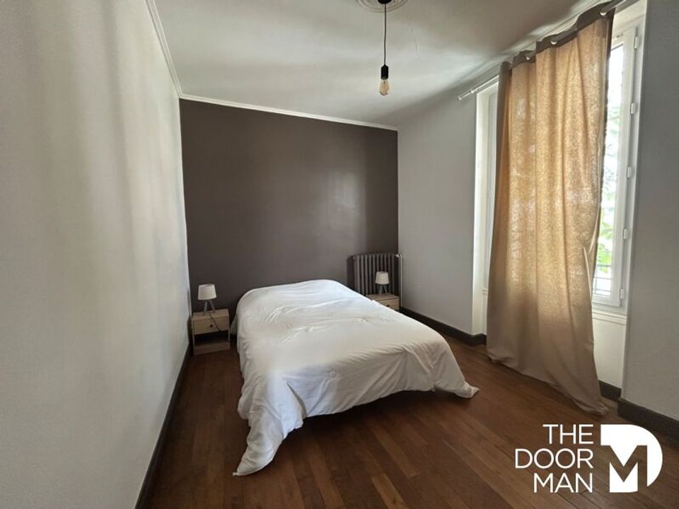 Apartment in Bourges, Cher - photo 4