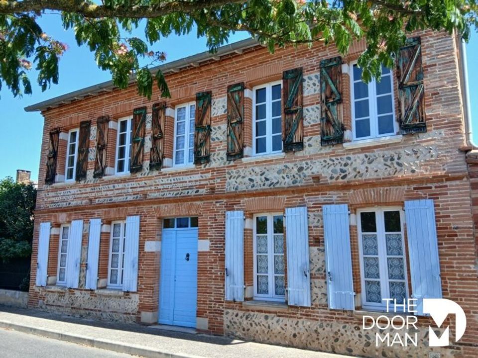 Villa in Longages, Haute-Garonne - foto 1