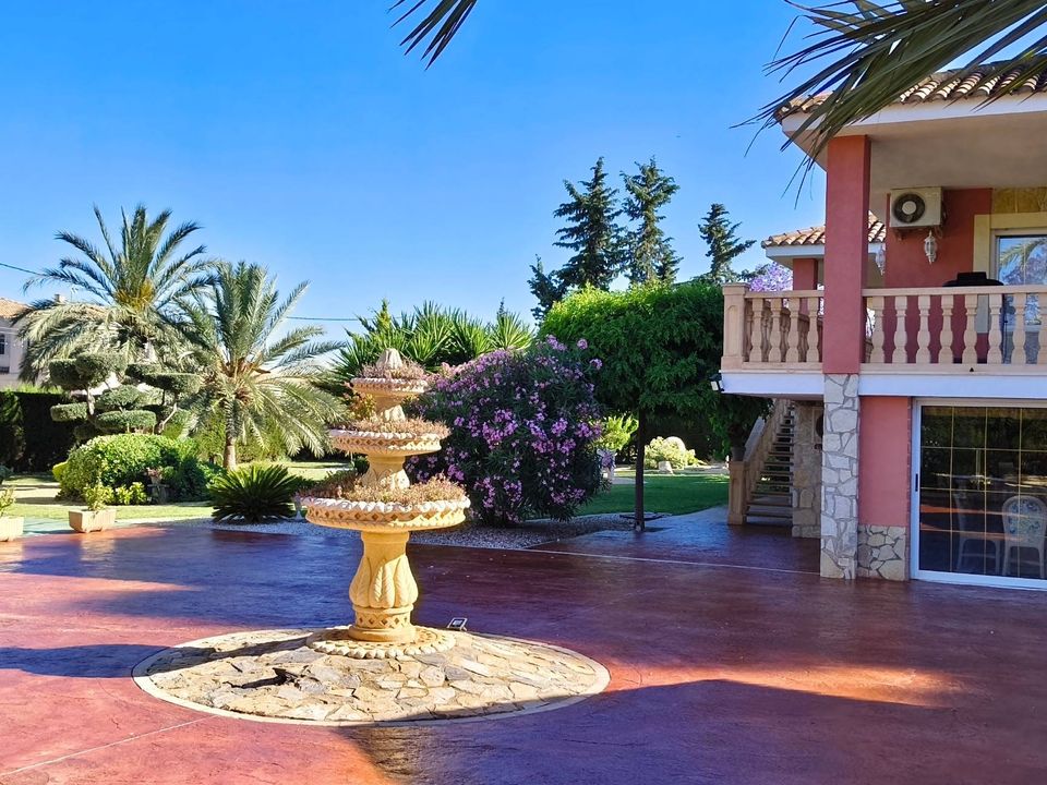Villa in San Vicente Del Raspeig, Alicante - foto 1