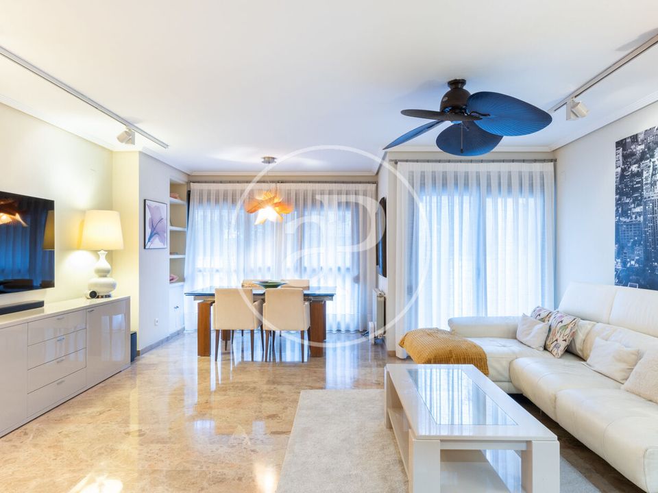 Apartment in Valencia, Valencia - photo 3