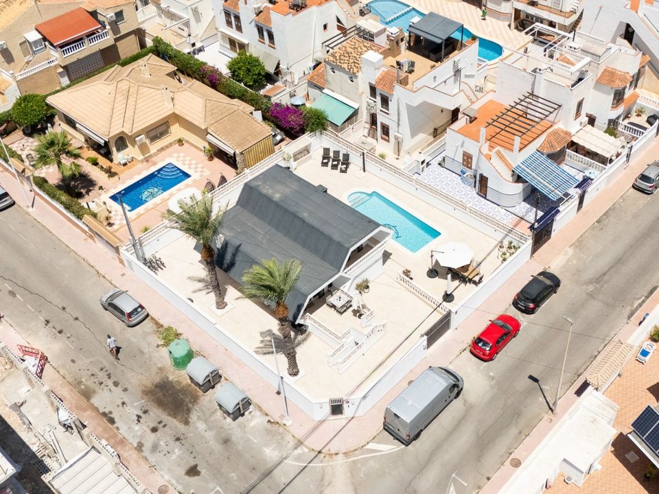Villa i Torrevieja, Alicante - foto 1