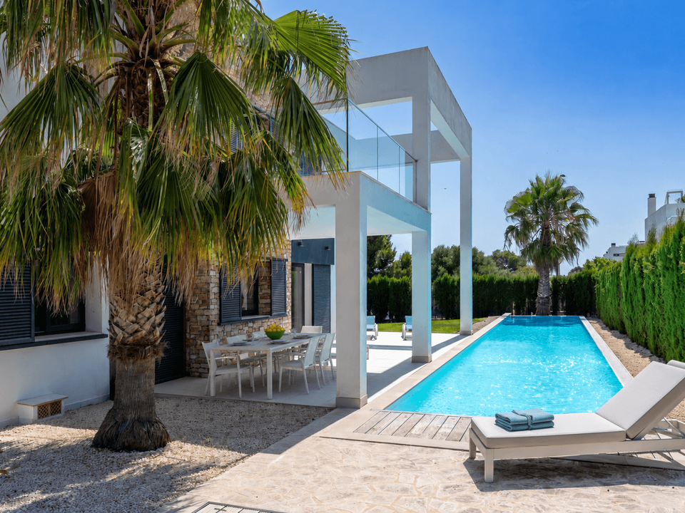 Villa en Cala Murada, Mallorca - foto 1