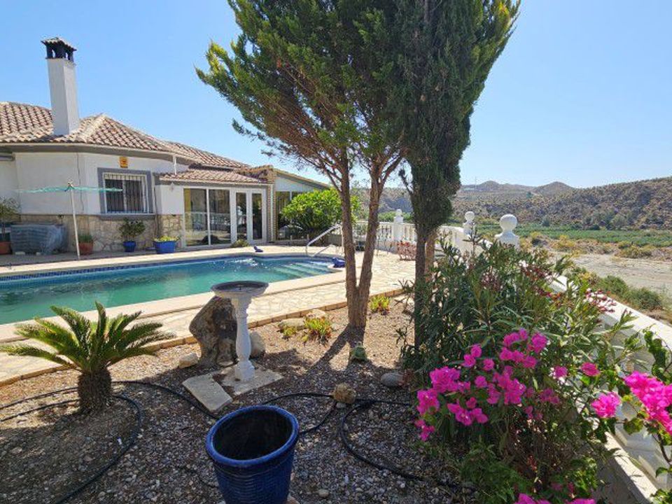 Villa in Arboleas, Almeria - foto 1