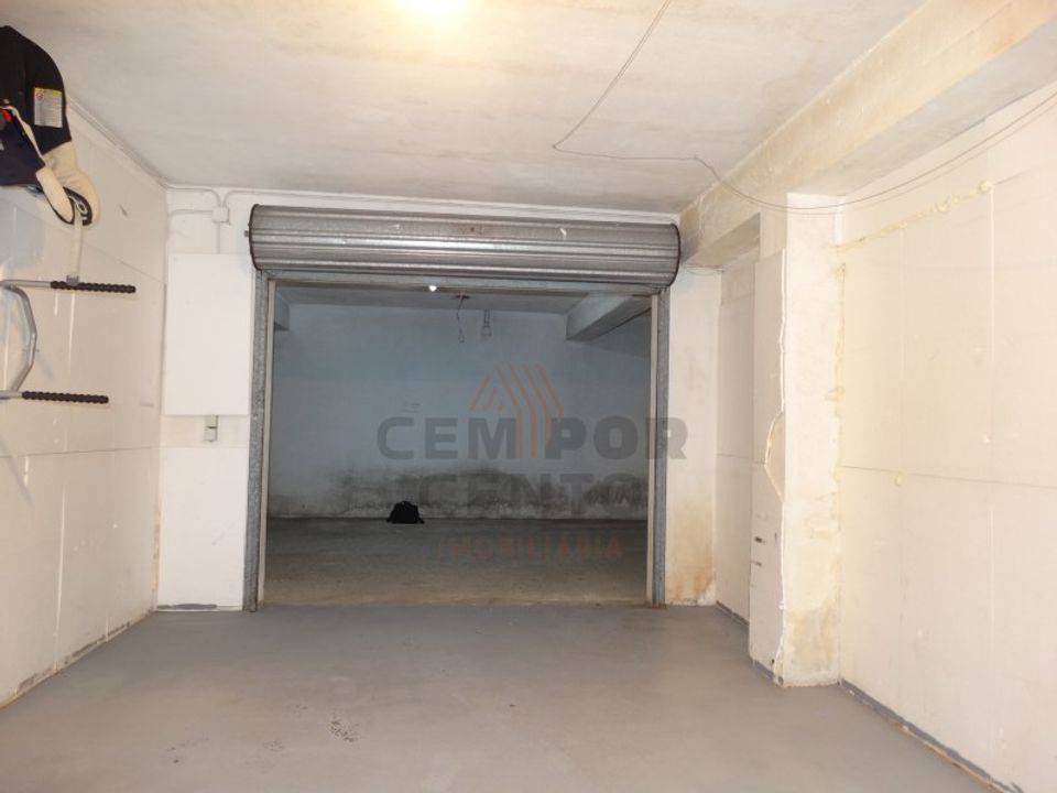 Garage i Batalha, Leiria - foto 3
