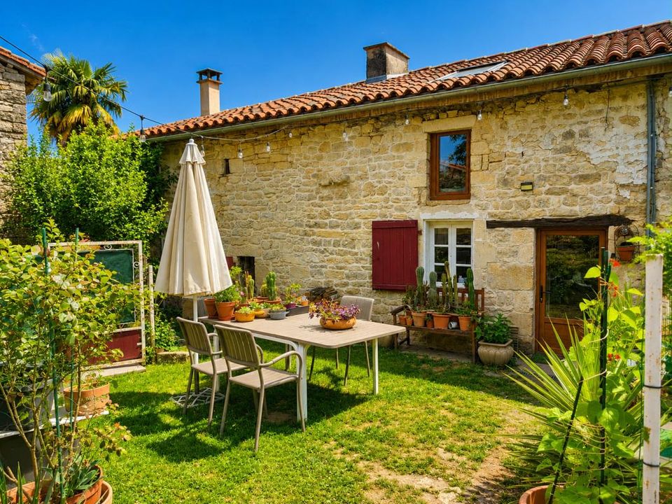 Landejendom i Mansle, Charente - foto 1