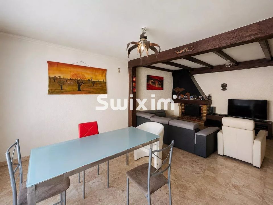 Villa i Lons-le-Saunier, Jura - foto 1