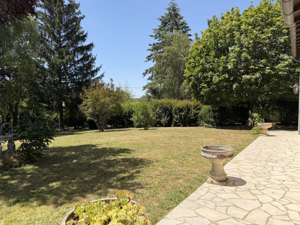 Villa en Chasseneuil-sur-Bonnieure, Charente - foto 3