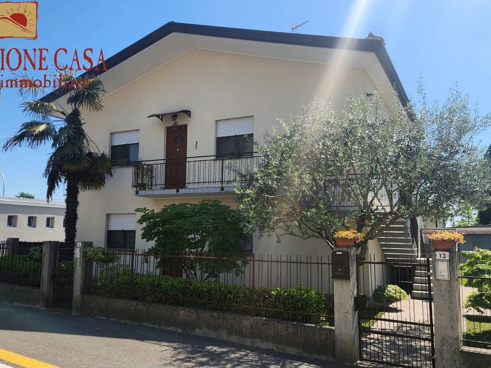 Villa en San Canzian d'Isonzo, Gorizia - foto 1