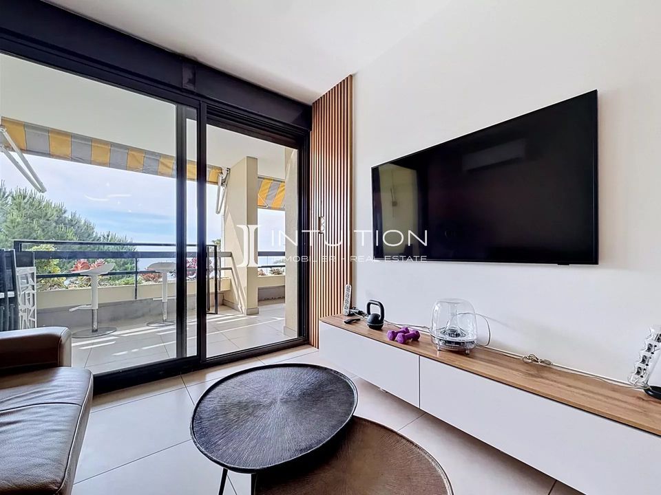 Apartment in Cannes, Alpes-Maritimes - photo 3