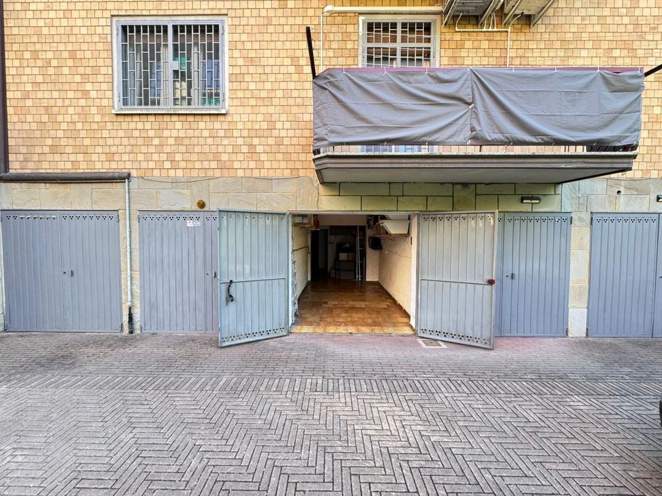 Garage i Casalecchio di Reno, Bologna - foto 1
