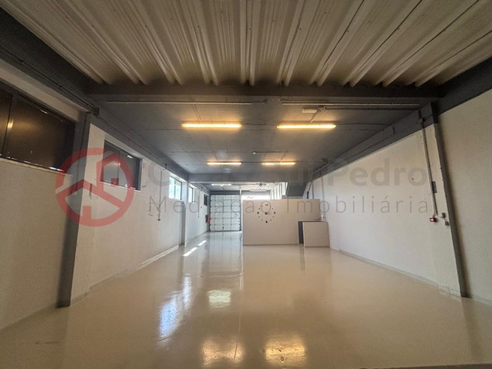 Erhvervsejendom i Corroios, Setubal - foto 1