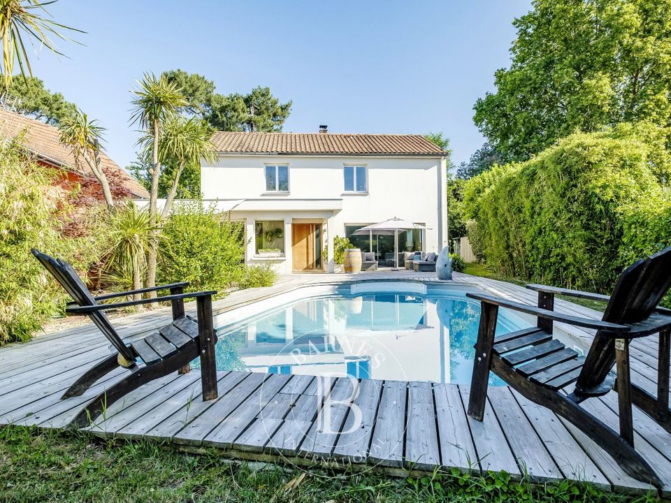 Villa en Pessac, Gironde - foto 1