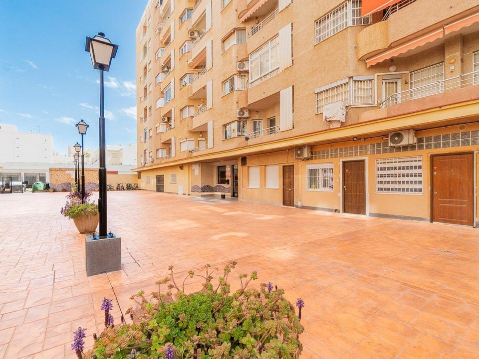 Lejlighed i Torrevieja, Alicante - foto 1