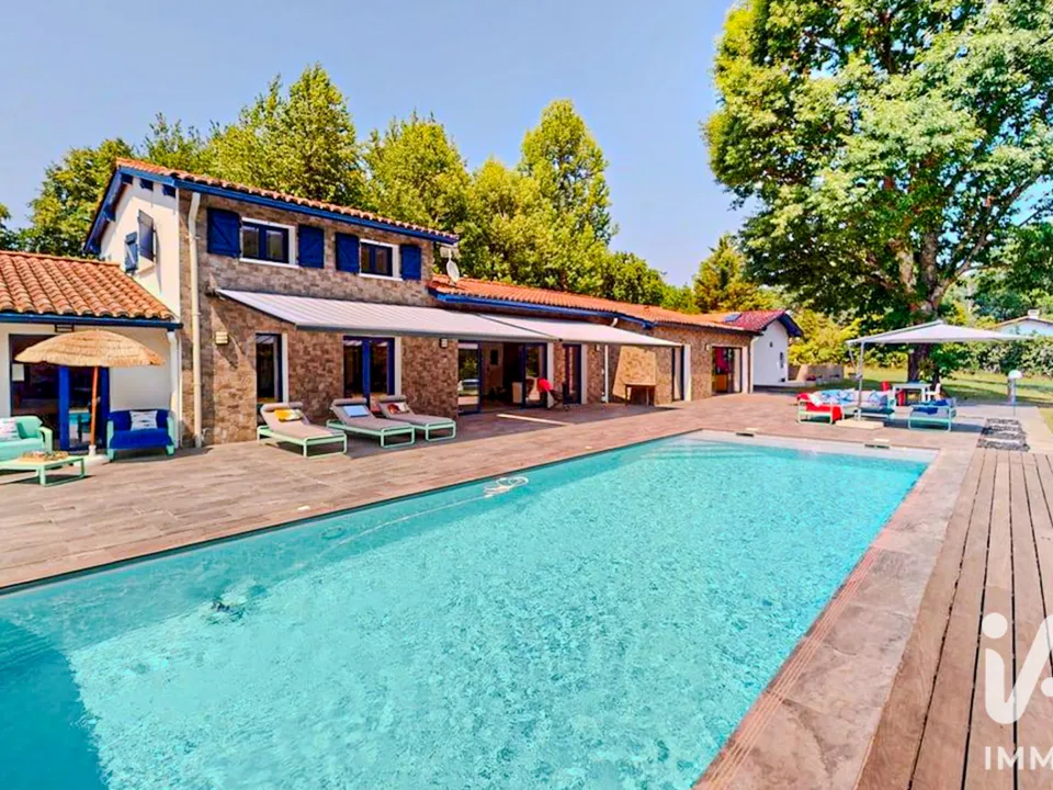 Villa in Ascain, Pyrenees-Atlantiques - foto 1