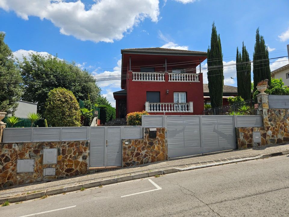 Villa a Girona, Gerona - foto 1