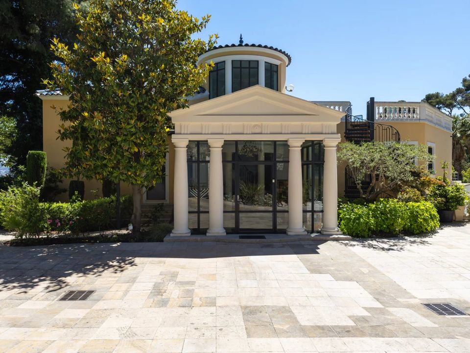 Villa en Marseille, Bouches-du-Rhone - foto 1