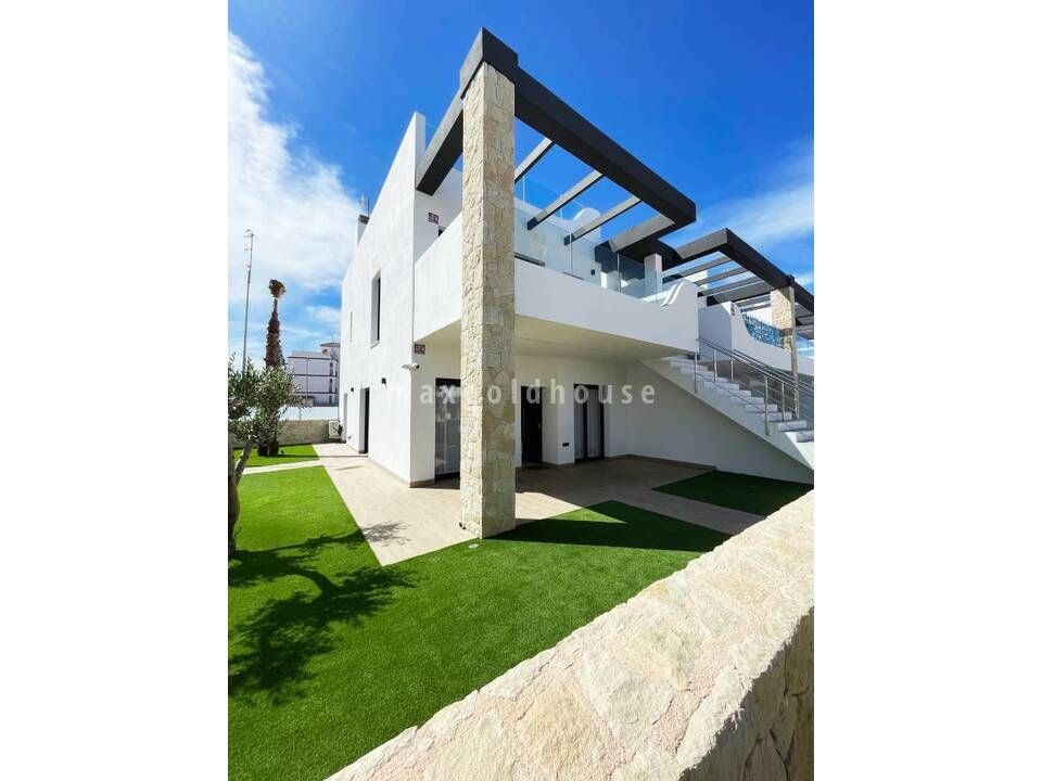 Villa i Orihuela Costa, Alicante - foto 1