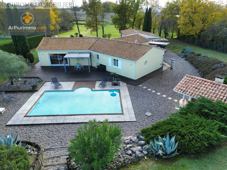 Villa in Virazeil, Lot-et-Garonne - foto 1
