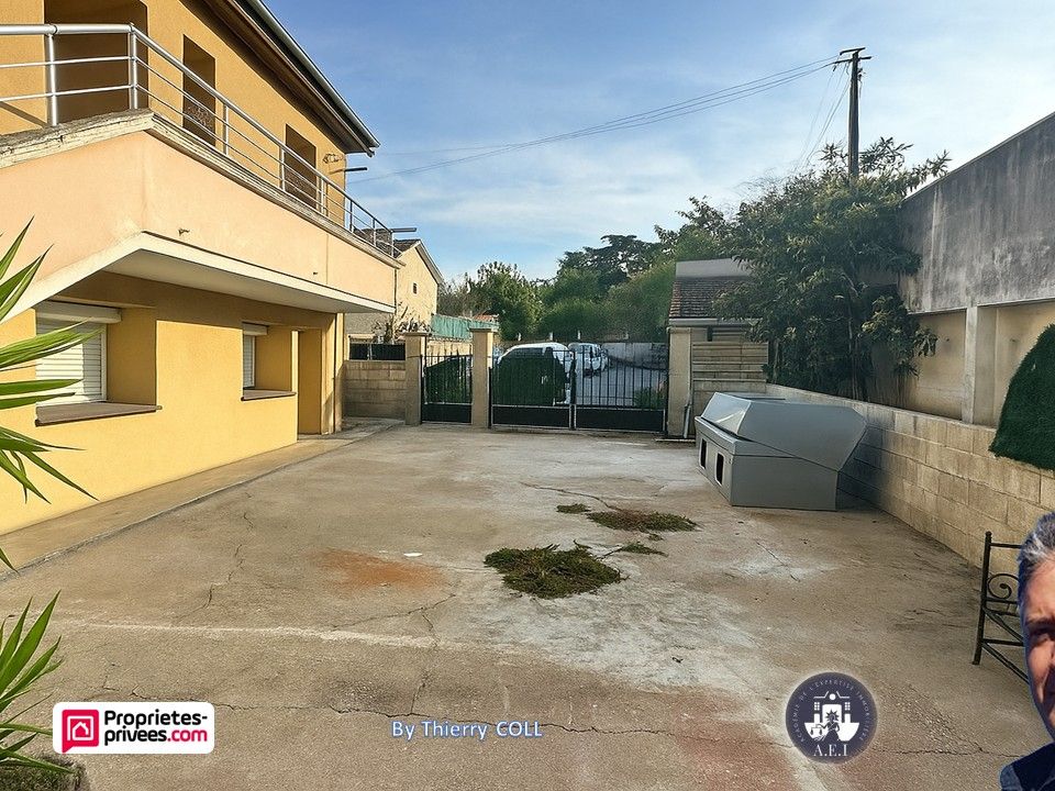 Villa - Venissieux, Rhone - photo 3