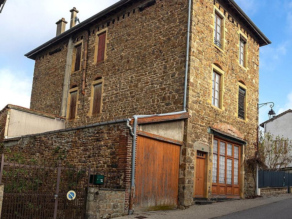 Villa in Néronde, Loire - foto 1