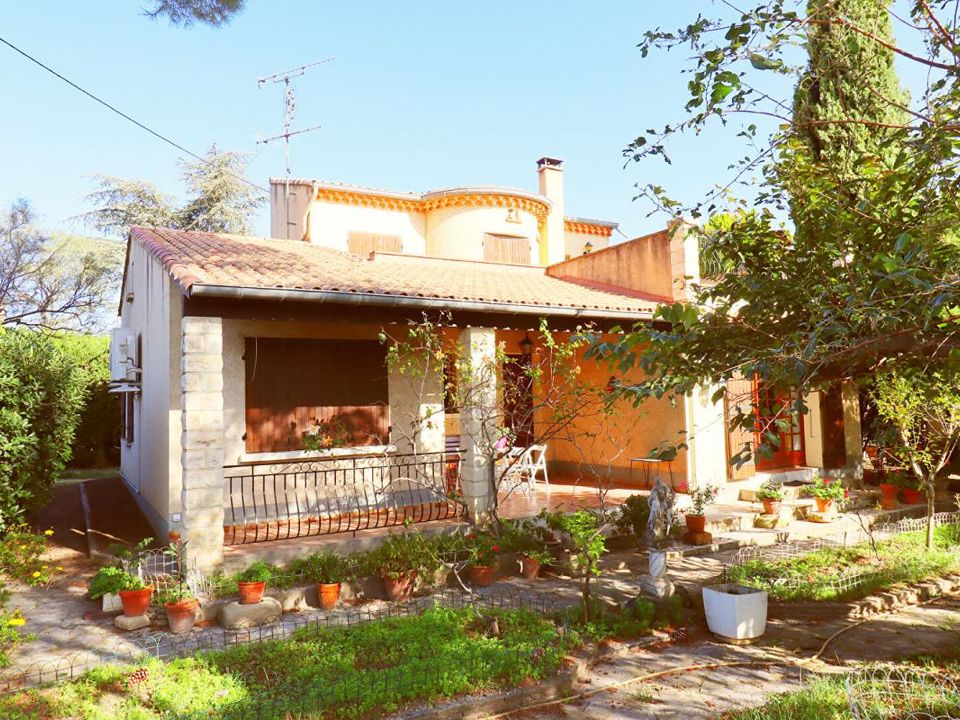 Haus in Villeneuve-lès-Avignon, Gard - Foto 1