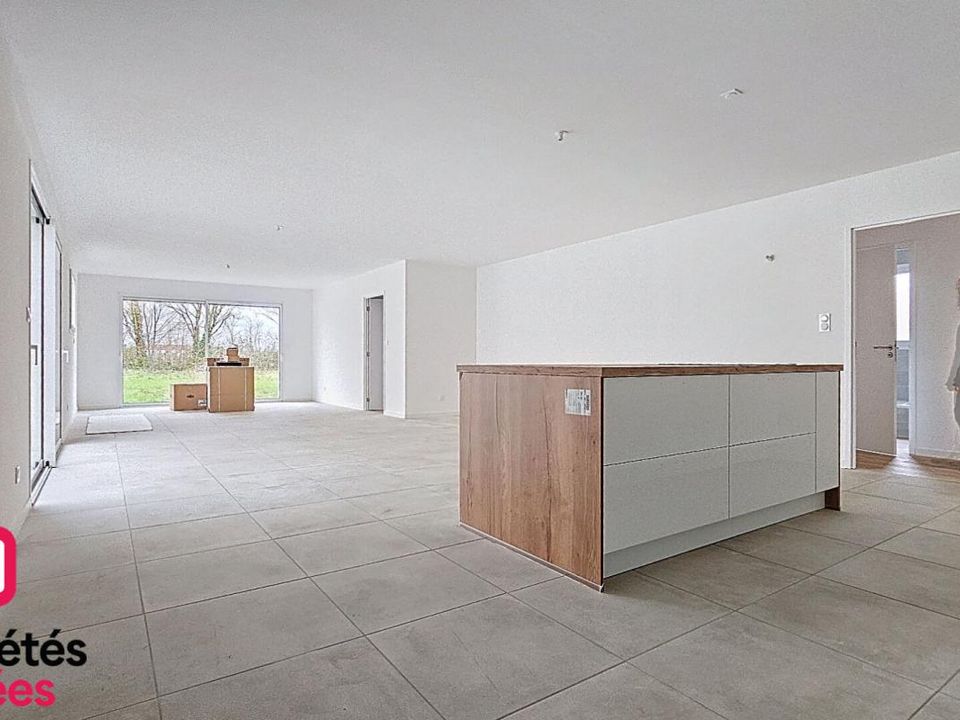 Villa in Saint-Sauveur-d'Aunis, Charente-Maritime - foto 2