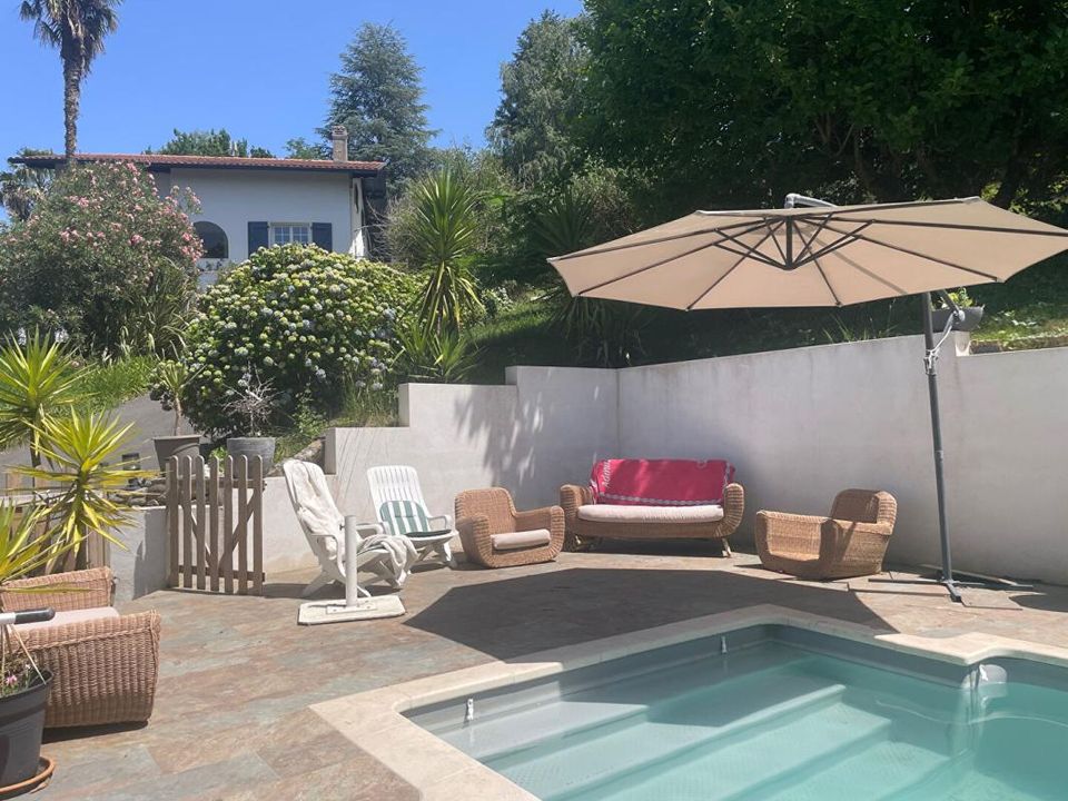 Villa - Cambo-les-Bains, Pyrenees-Atlantiques - photo 1