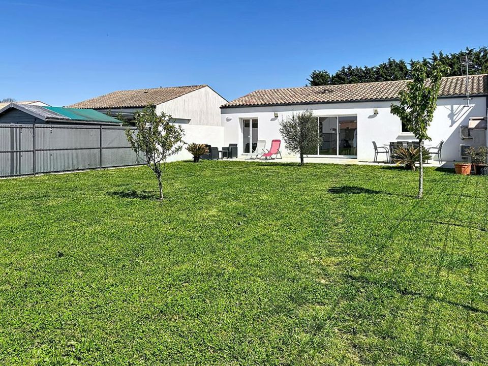 Villa in Ferrieres, Charente-Maritime - foto 1